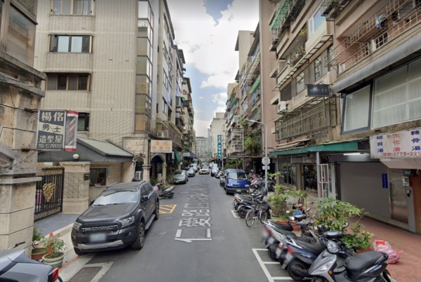 國泰醫院周邊住宅。示意圖,非本文提及案例/翻攝自Google maps